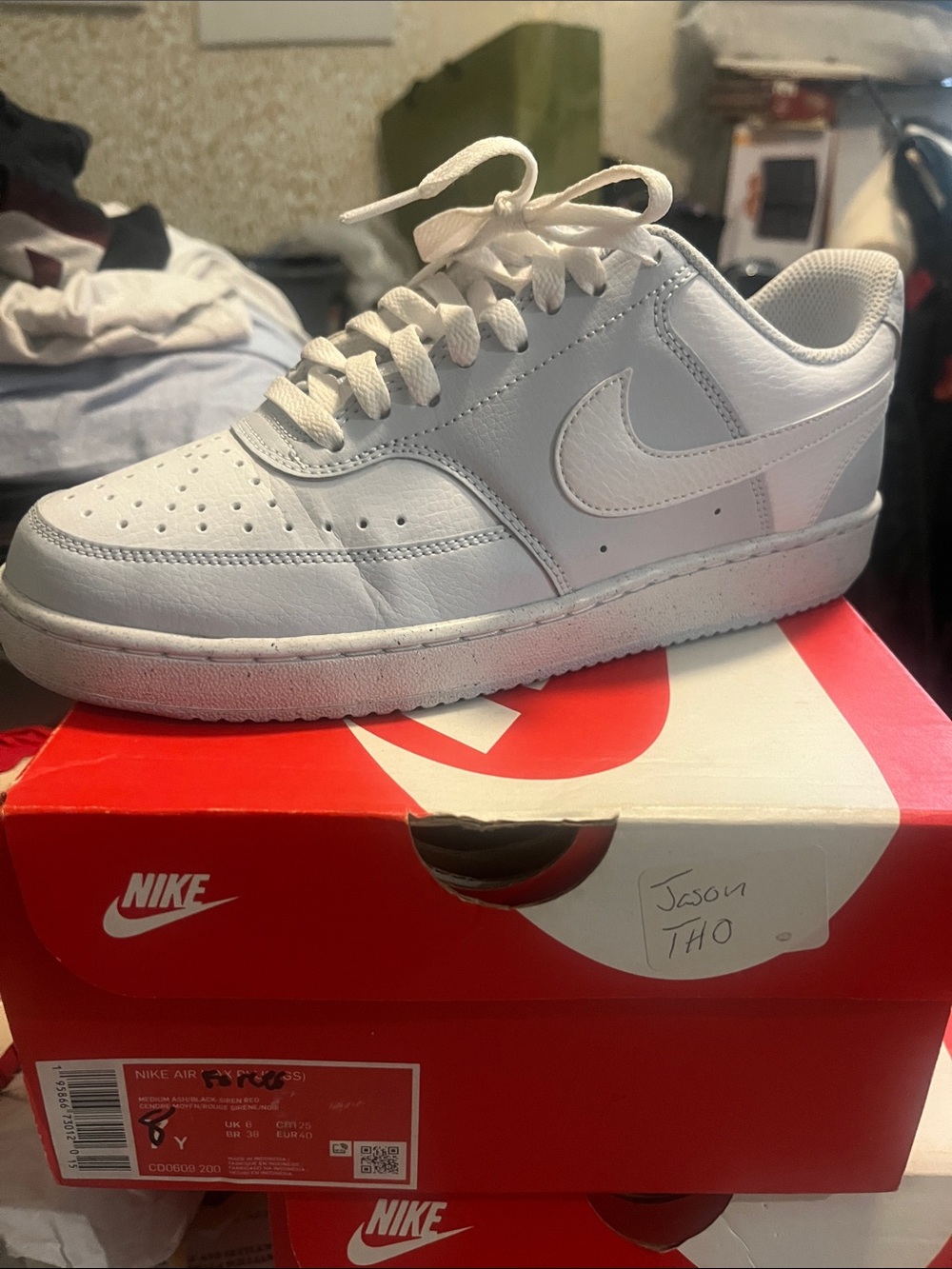 Nike Women White Low-Top Leather Sneakers with Swoosh